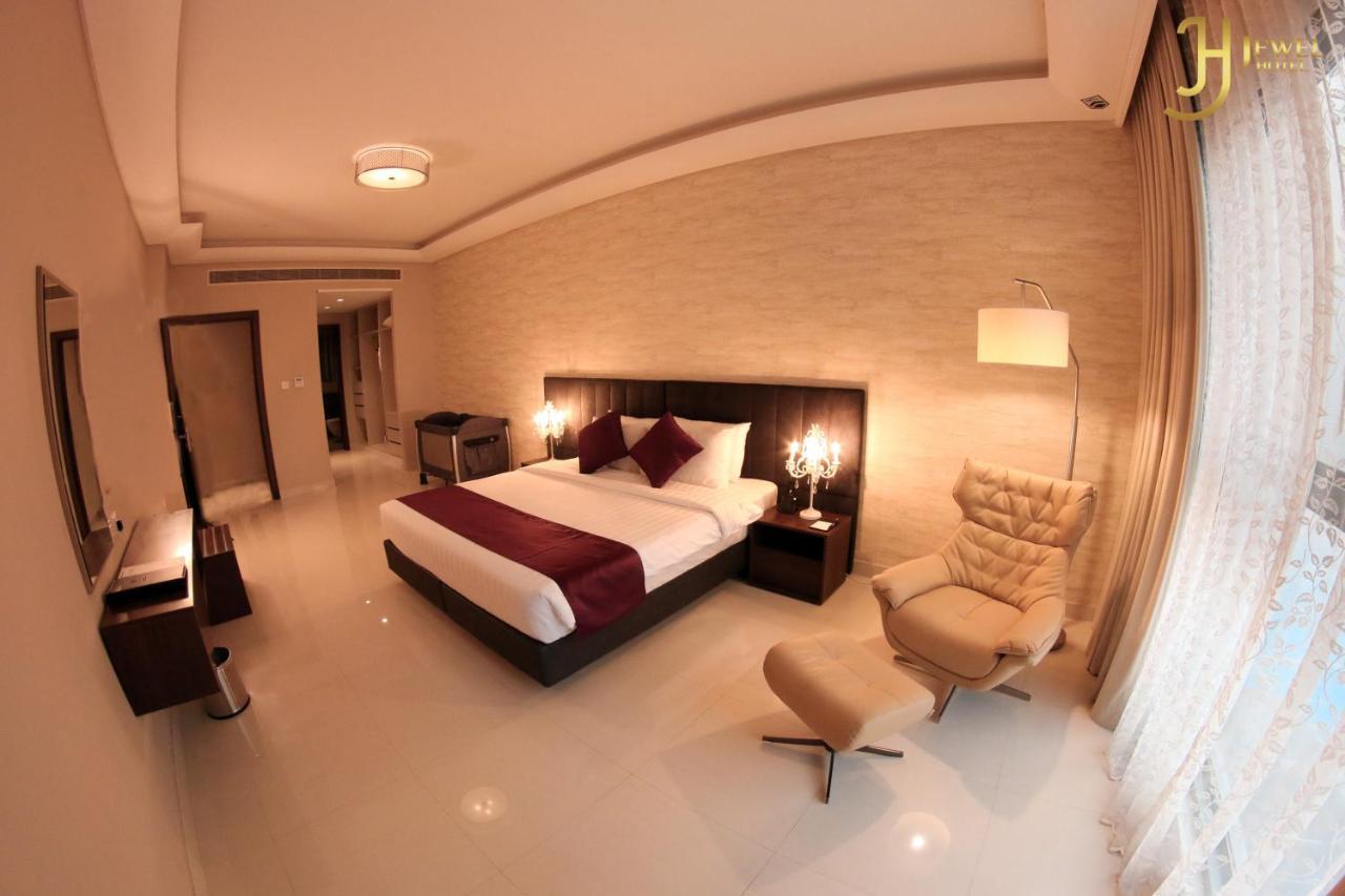 Sunday Luxury Downtown Adliya Formerly Jewel Hotel Manama Exterior photo