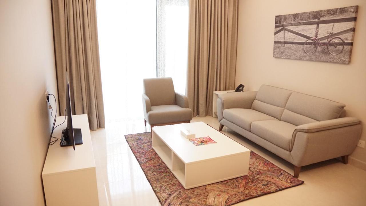 Sunday Luxury Downtown Adliya Formerly Jewel Hotel Manama Exterior photo